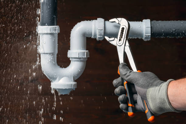 Professional Drain Cleaning technician working in Melbourne, IA